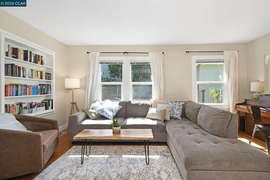 26 Cooke St, Crockett, CA 94525 - #3