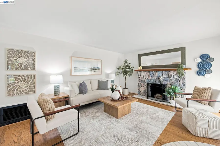 2220 Farley St, Castro Valley, CA 94546 - #3