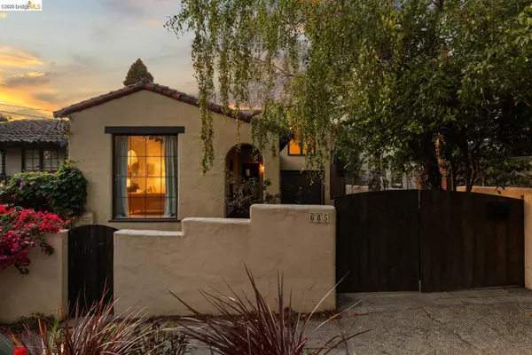 685 Oberlin Ave, Kensington, CA 94708