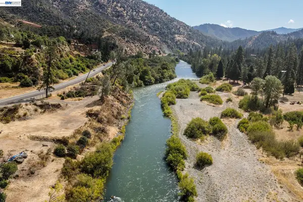 303 Bear Springs Rd., Junction City, CA 96048