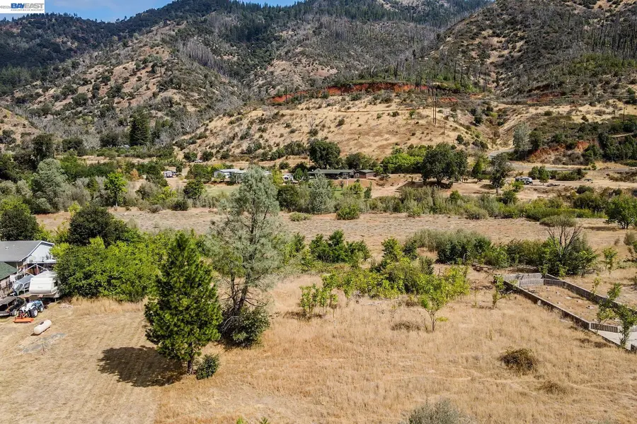 303 Bear Springs Rd., Junction City, CA 96048 - #3
