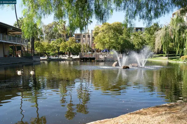320 N Civic Dr #205, Walnut Creek, CA 94596