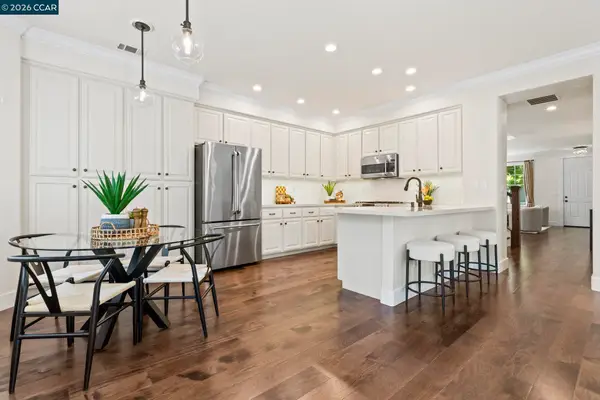 218 Abigail Cir, Danville, CA 94506