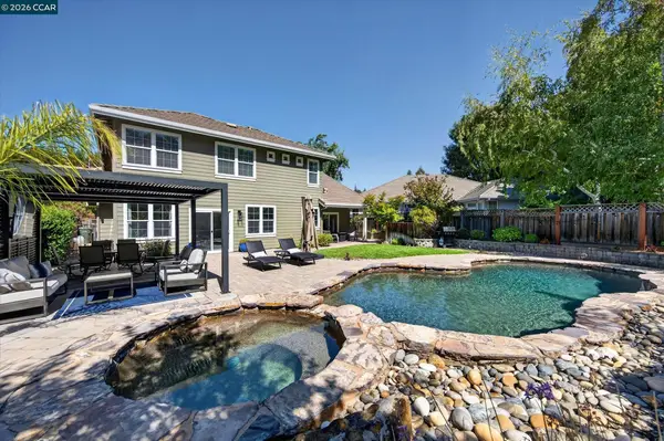 112 Mcmahon Ct, Martinez, CA 94553