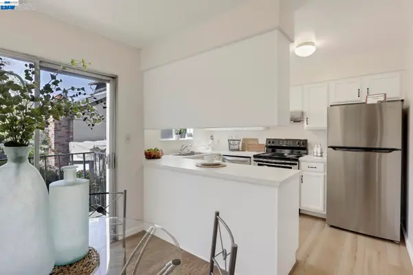 2205 San Antonio Ave #F, Alameda, CA 94501