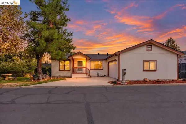 16992 Clouds Rest Rd, Soulsbyville, CA 95372