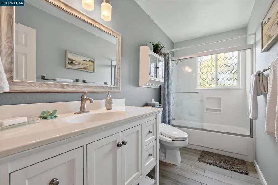 1812 Elkwood Dr, Concord, CA 94519 - #2