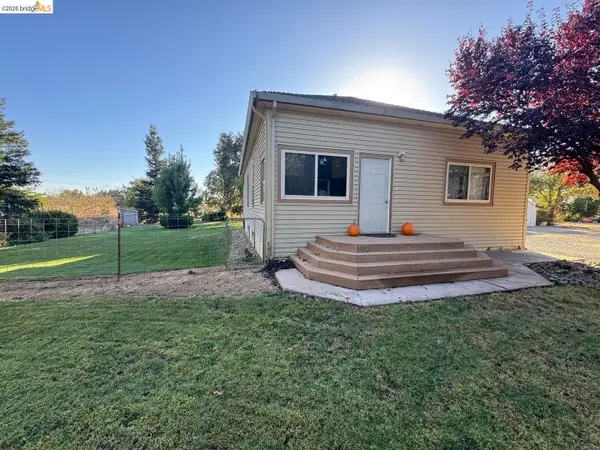 12528 Peach Ln, Wilton, CA 95693