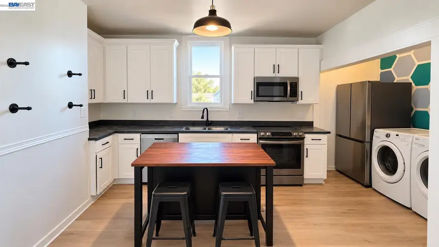 10762 Pippin St, Oakland, CA 94603 - #2
