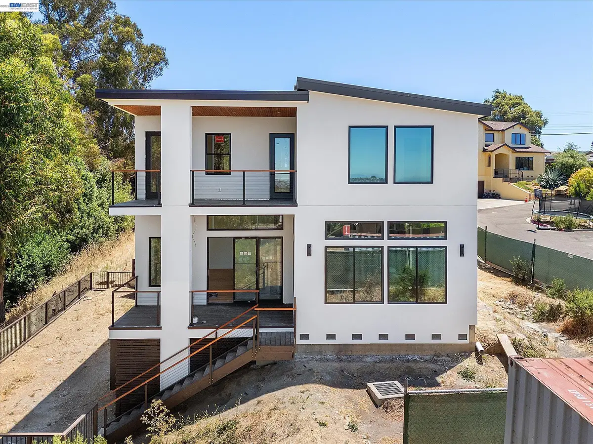 4980 Jensen Rd, Castro Valley, CA 94552 - #1