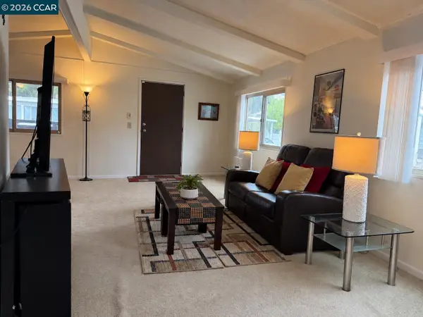 121 Leanne Ln, Concord, CA 94518