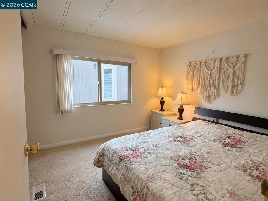 121 Leanne Ln, Concord, CA 94518 - #3