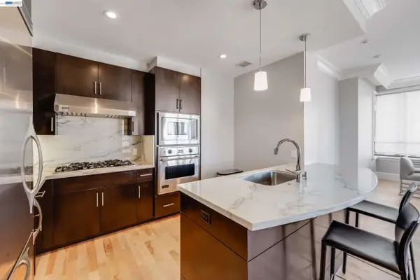 690 Market St #1404, San Francisco, CA 94104