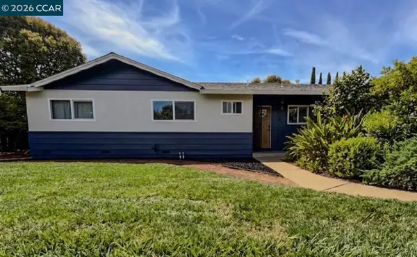 21 Gibson Ln, Clayton, CA 94517