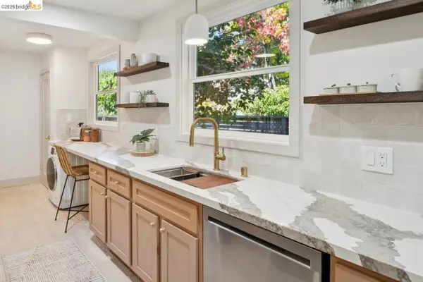 323 63rd Street #D, Oakland, CA 94618