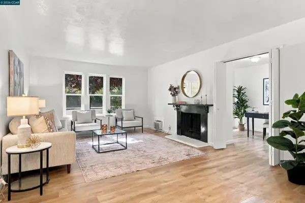 375 Camelback Rd #4, Pleasant Hill, CA 94523