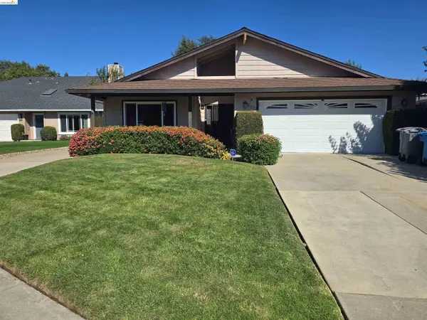 927 Howard Ave, Gilroy, CA 95020