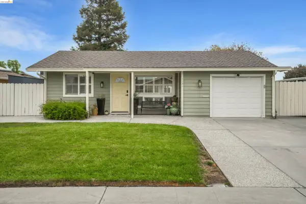 1131 Hollyhock St, Livermore, CA 94551