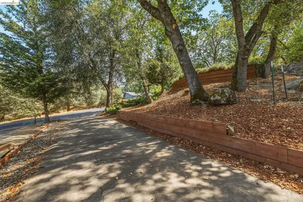 21284 Crystal Falls Dr, Sonora, CA 95370