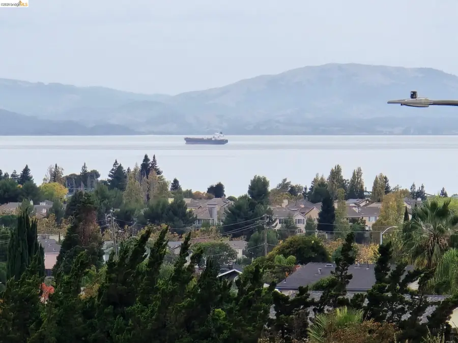 1020 Sandpoint Dr, Rodeo, CA 94572 - #2