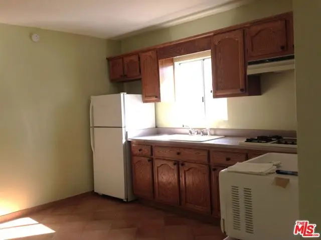 9824 San Antonio Avenue, South Gate, CA 90280 - Image #3