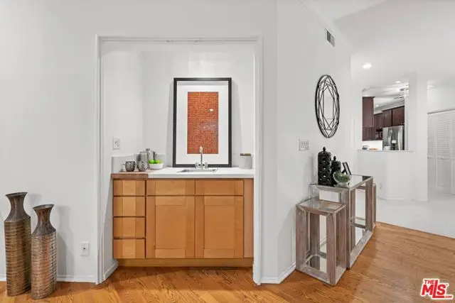 839 Larrabee Street #3, West Hollywood, CA 90069 - Image #3