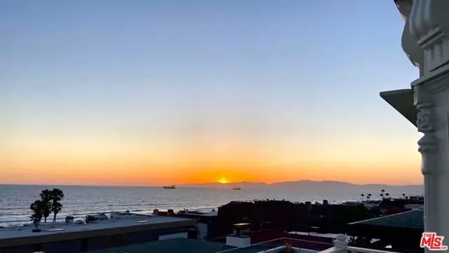 2407 Bayview Drive #3, Manhattan Beach, CA 90266 - Image #1