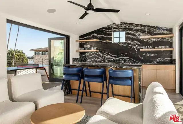 307 Goldenrod Avenue, Corona Del Mar, CA 92625 - Image #3