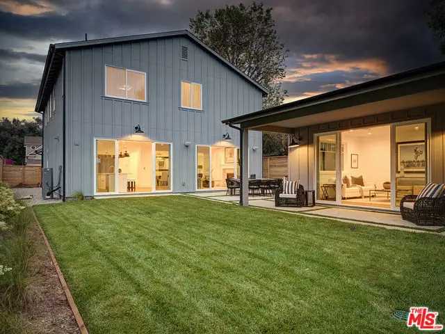 11450 Waterford Street, Los Angeles, CA 90049 - Image #2