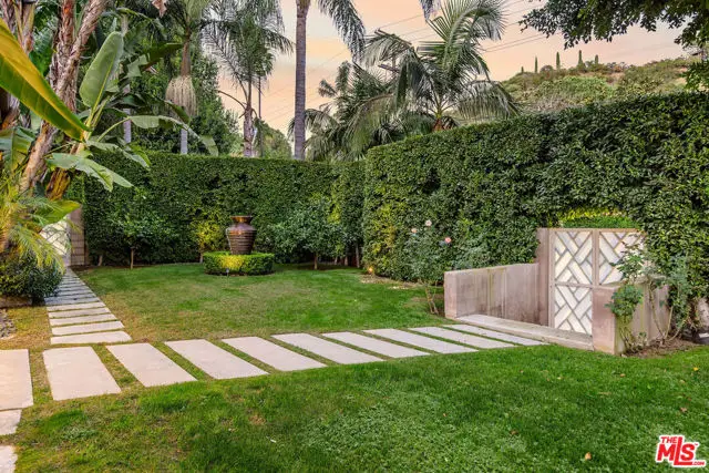 1957 Coldwater Canyon Drive, Beverly Hills, CA 90210 - Image #3