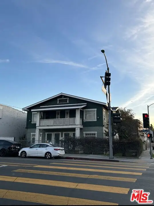 2214 W Temple Street, Los Angeles, CA 90026