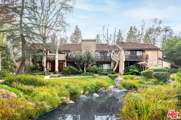 21821 Burbank Boulevard #141, Woodland Hills (los Angeles), CA 91367