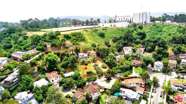 634 E Cypress Street, Glendale, CA 91205 - Image #2