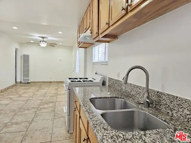 204 N Spring Avenue, Compton, CA 90221 - Image #3