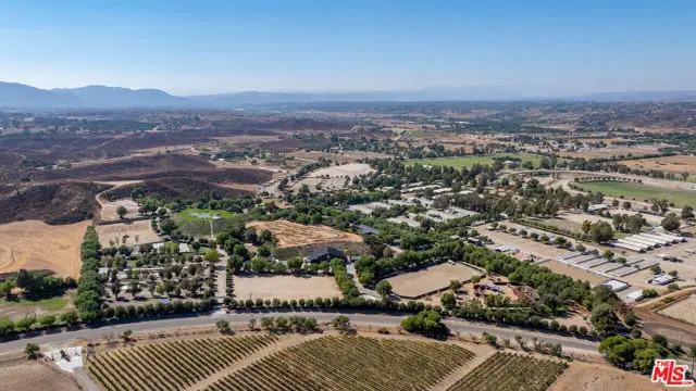 38831 Pauba Road, Temecula, CA 92592 - Image #3