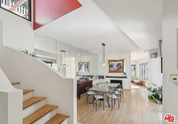 2437 N Edgemont Street, Los Angeles, CA 90027