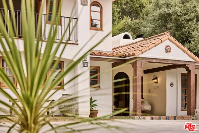 3268 Serra Road, Malibu, CA 90265 - #1