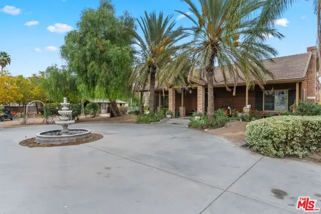 805 N Sanderson Avenue, San Jacinto, CA 92582 - #2