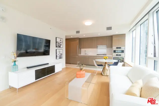 889 Francisco Street #1903, Los Angeles, CA 90017 - Image #1