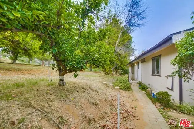 1237 Destree Road, Escondido, CA 92027 - Image #2
