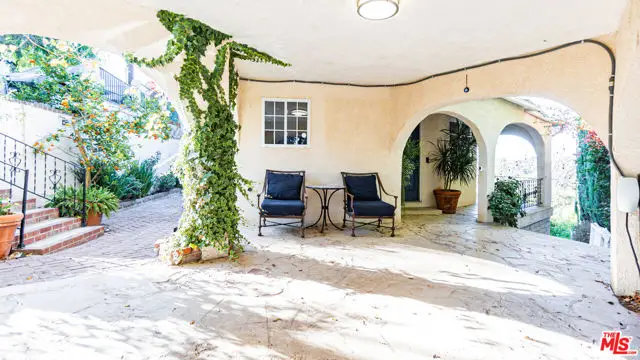 4707 Bedel Street, Woodland Hills, CA 91364 - Image #2