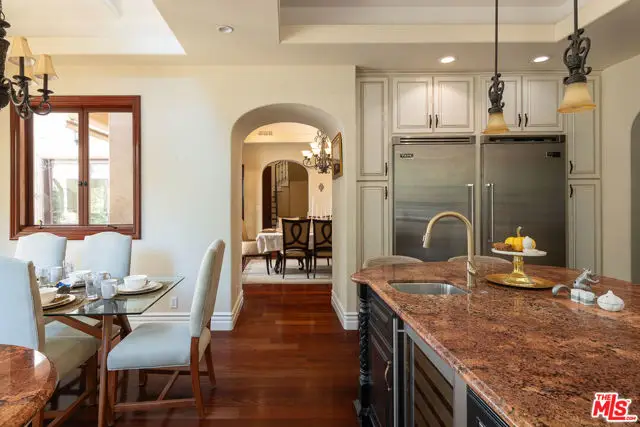 1191 N Bundy Drive, Los Angeles, CA 90049 - Image #3