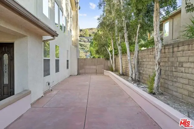 20336 Androwe Lane, Porter Ranch, CA 91326 - Image #2