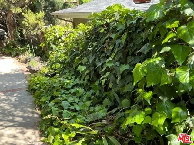 5623 Canyonside Road, La Crescenta, CA 91214 - #3