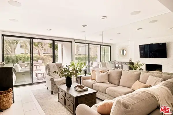 2940 Neilson Way #103, Santa Monica, CA 90405