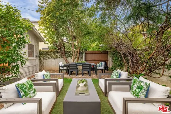 1012 Euclid Street, Santa Monica, CA 90403