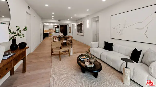 505 S Barrington Avenue #108, Los Angeles, CA 90049 - Image #2