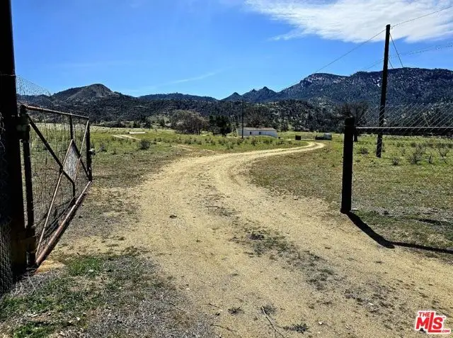 14526 Caliente Creek Road, Caliente, CA 93518 - Image #2