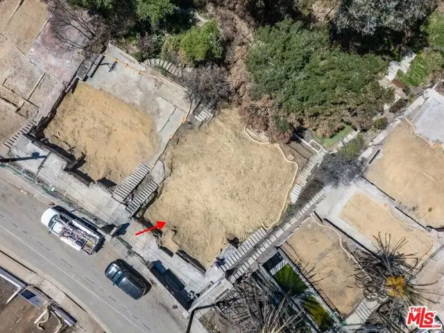 16521 Las Casas Place, Pacific Palisades, CA 90272 - Image #1