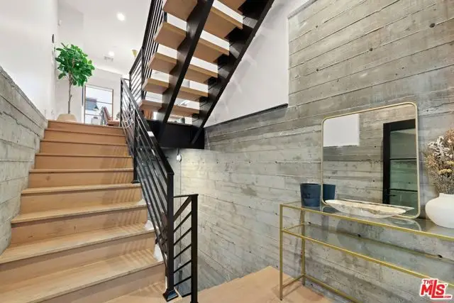 1035 N Vista Street, West Hollywood, CA 90046 - #2